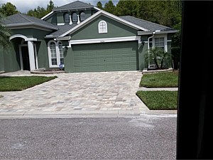 Tremron - Mega Old Towne - Sierra w/ 6" Stonegate retaining wall